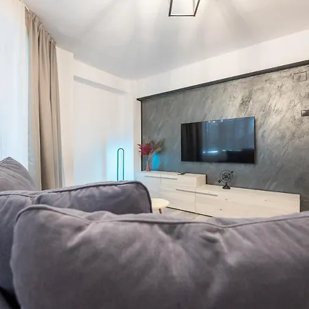 Costaforu Flat Apartment Oradea Exterior photo