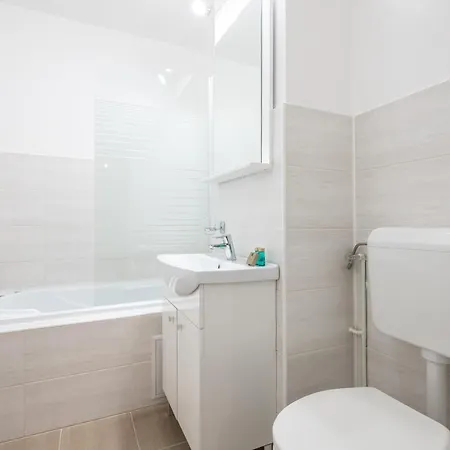 Costaforu Flat Apartment Oradea Exterior photo
